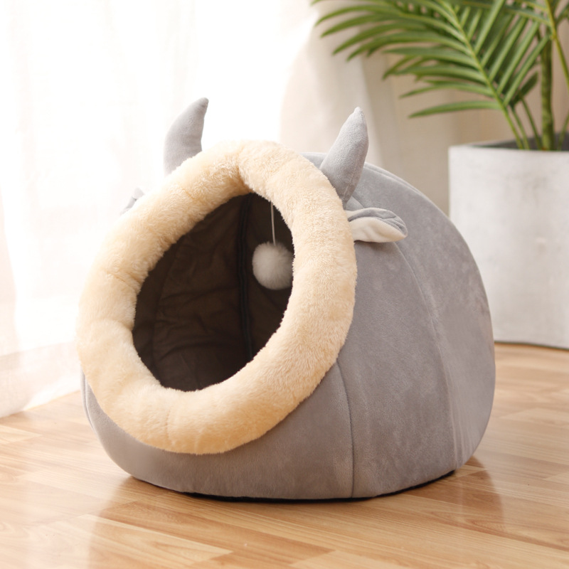 Cozy Cat Nest – Warm Enclosed Bed for Indoor Cats