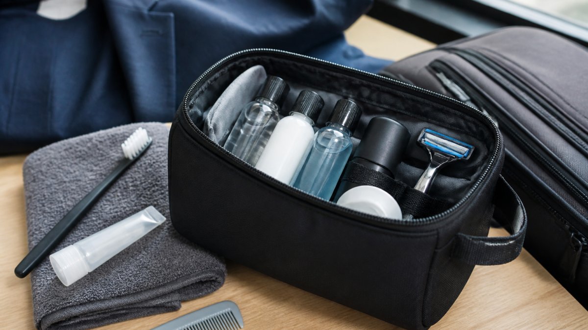 Best Travel-Sized Grooming Kits for Business Trips 2026