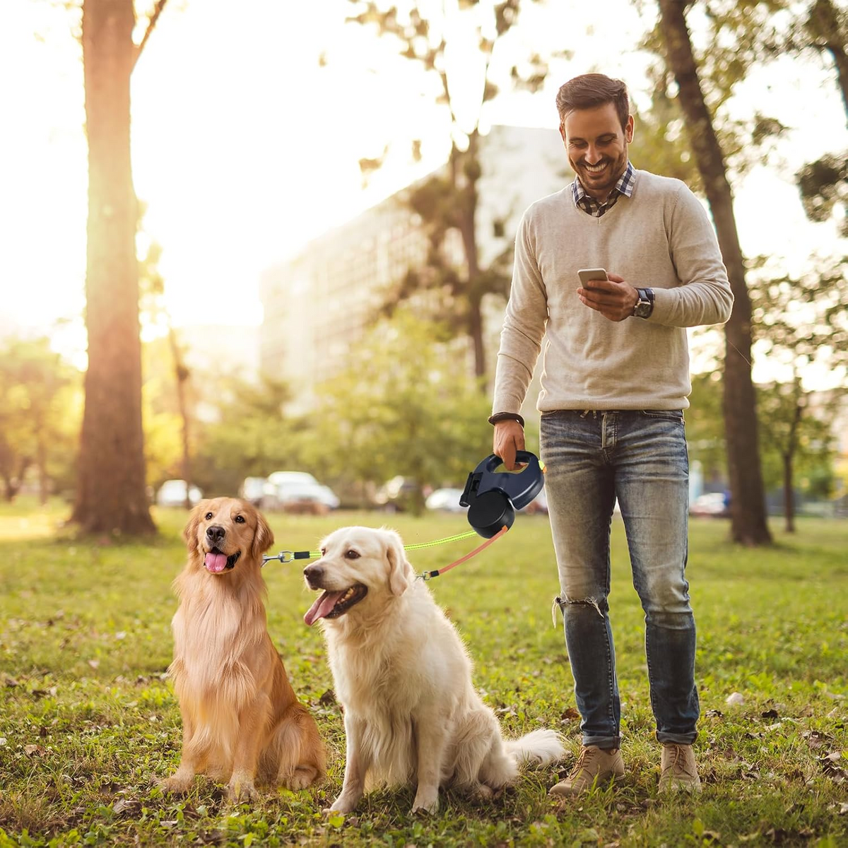 Dual Retractable Dog Walking Leash – Reflective 360° Swivel for Two Dogs