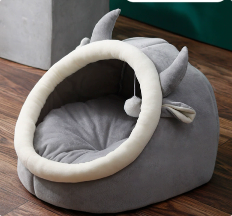 Cozy Cat Nest – Warm Enclosed Bed for Indoor Cats