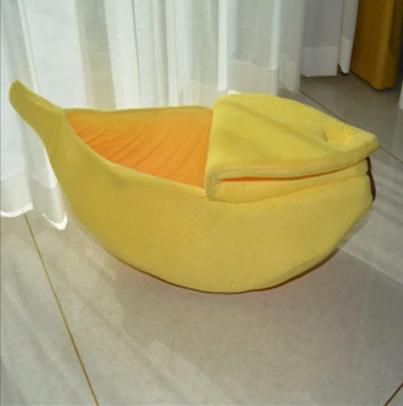 Banana Pet Bed – Cozy Cat Sleeping Bag &amp; Small Dog Bed | Gifts for Pet Lovers